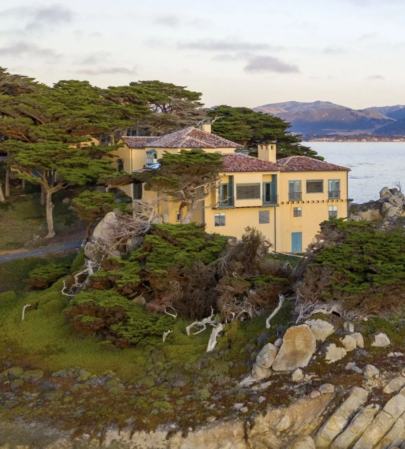 Great Estates: How Donating a Property to Charity Can Ensure a Lasting Legacy for Future Generations (Sotheby's International Realty Luxury Outlook Report)