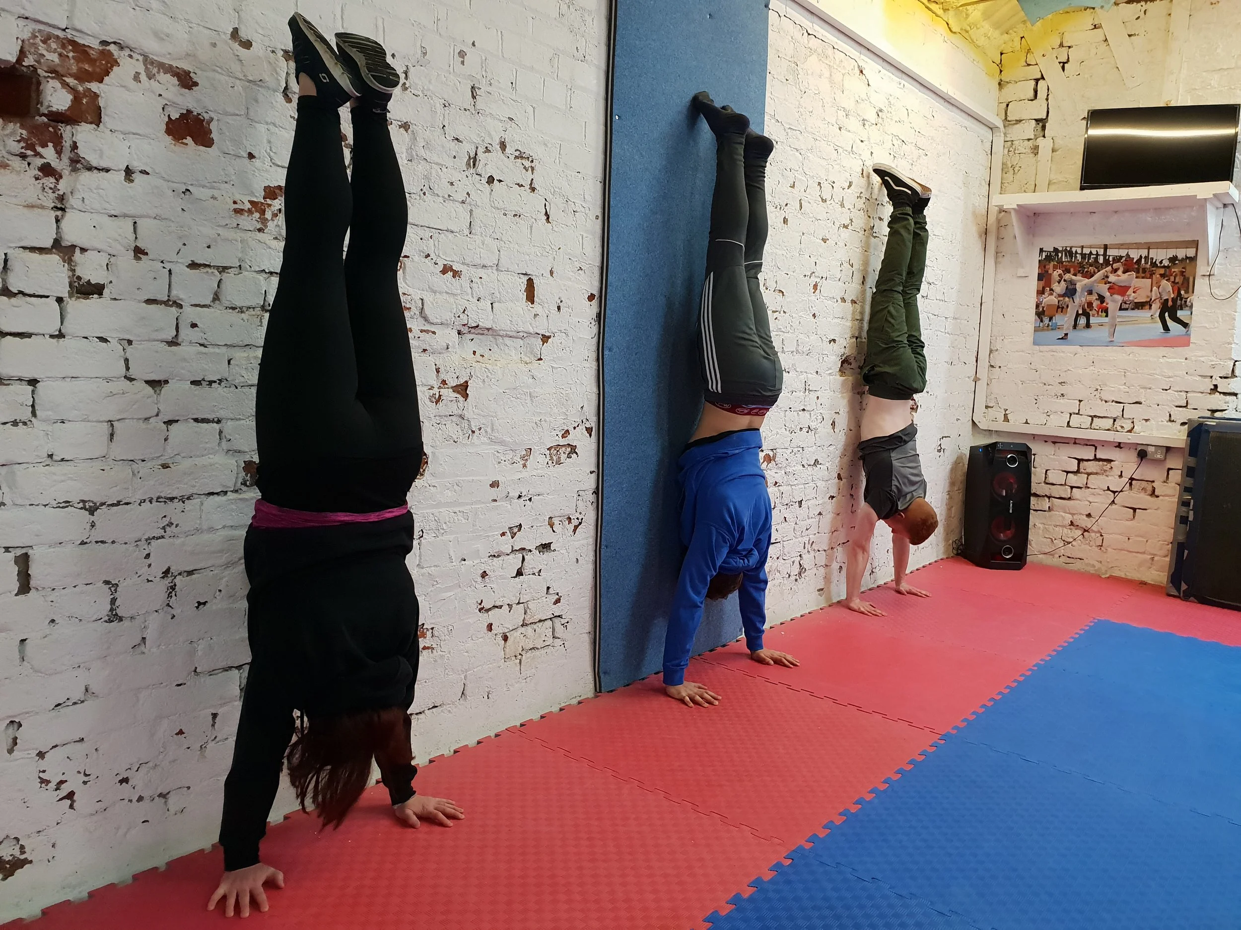 3 handstand class.jpg