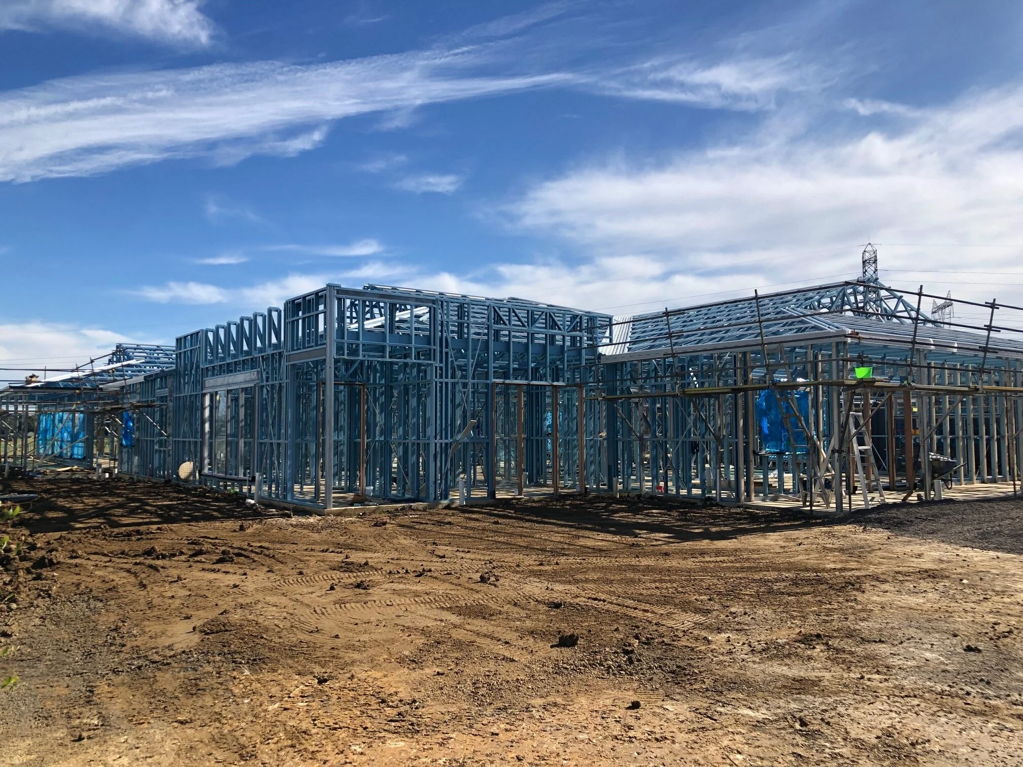 Showing the project scale