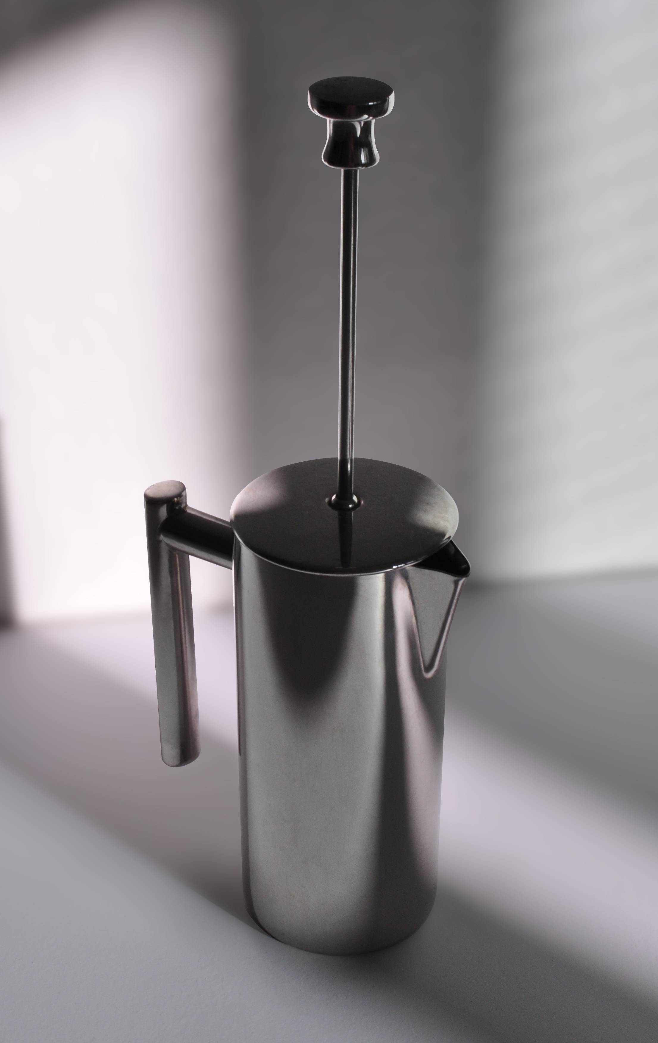 French Press - A coffee club for immersion brewing like the French Press coffee maker