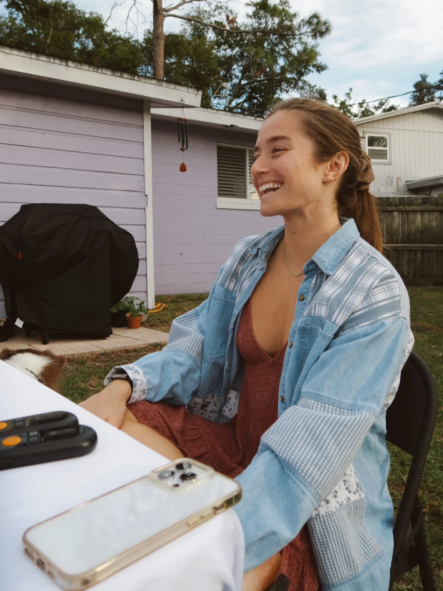 thankful thankful thankful 🤎

First time hosting Thanksgiving ✔️ nothing went wrong (except the Mac &amp; cheese was blah but cutting my losses 🧀) 

P.S. the roasted chickens turned out wonderfully and I made the pie the day before, good call guys 