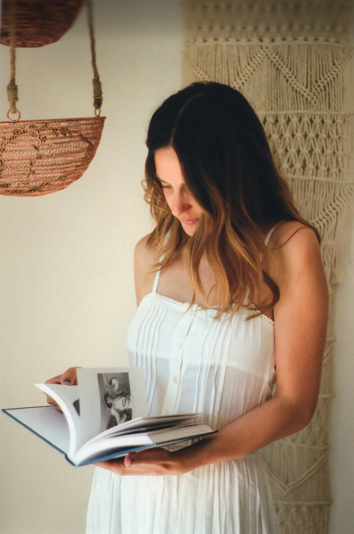img027.jpg