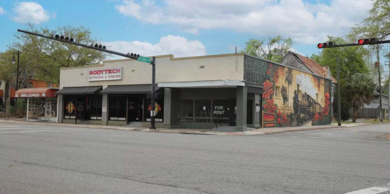 Street-front retail space for lease at 802 W University Ave, Gainesville, FL