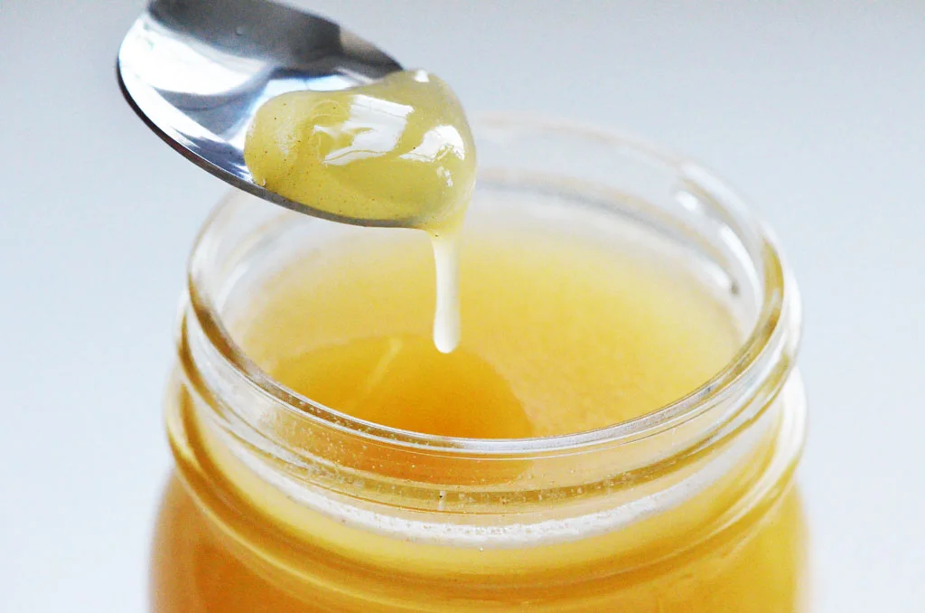 Raw-honey-spoonful-POST.jpg
