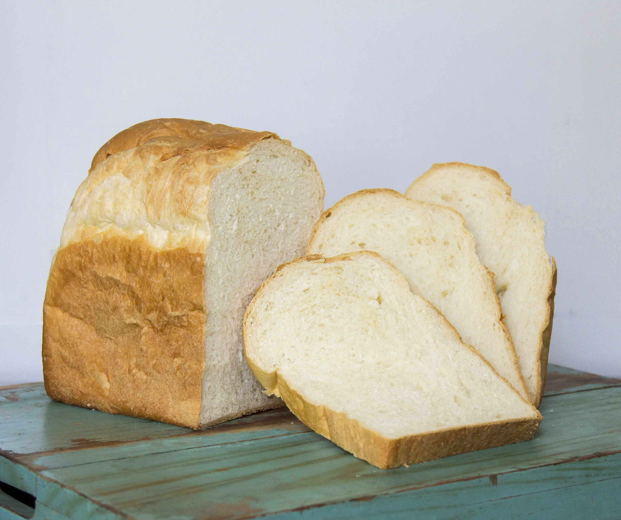 Country White Bread | 15 (slice) / 70 (loaf)