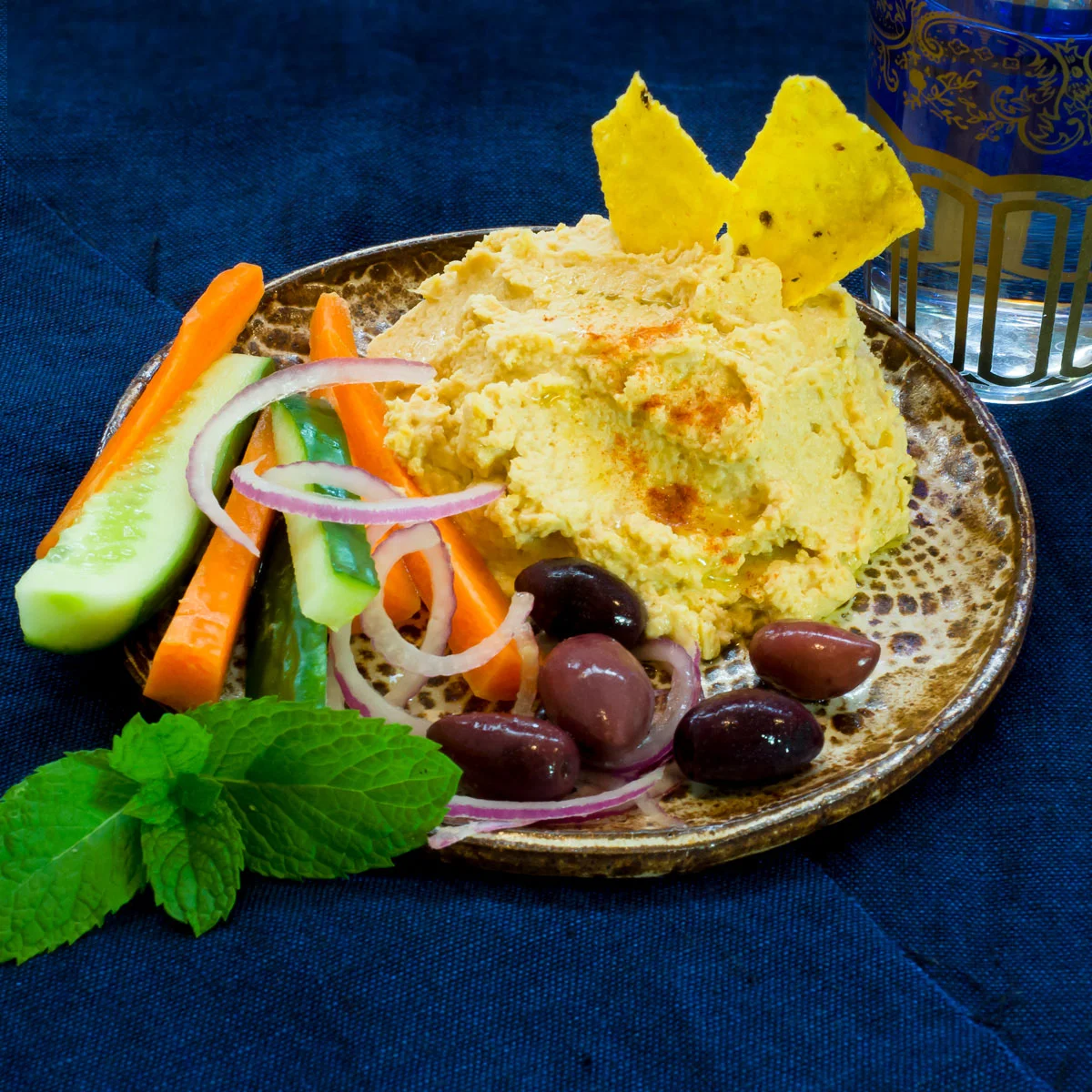 Hummus the Super Snack!