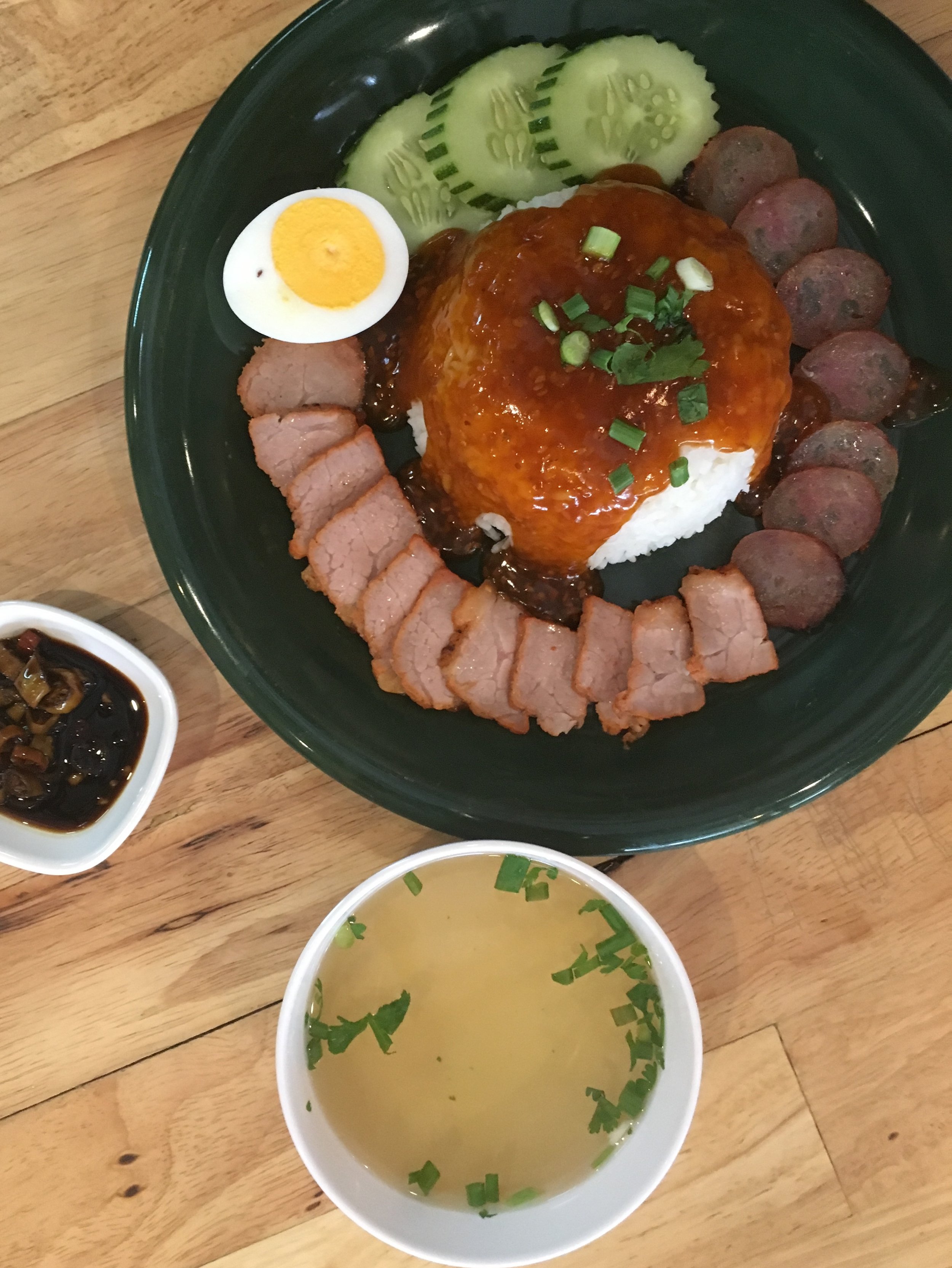 Delicious roast pork, ‘Sai gok wan’ sausage, steamed rice and pork broth