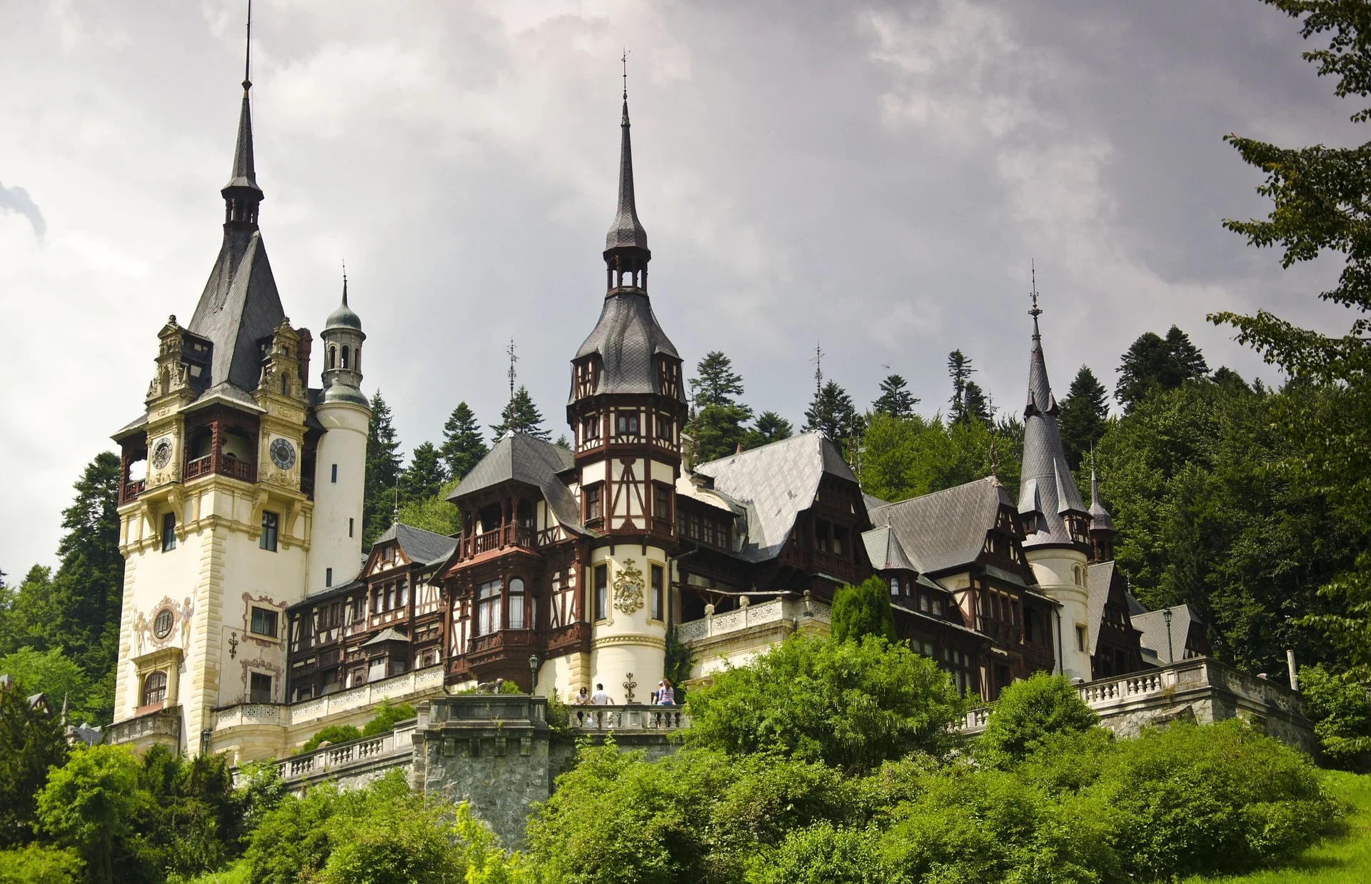 Peleș Castle.jpg