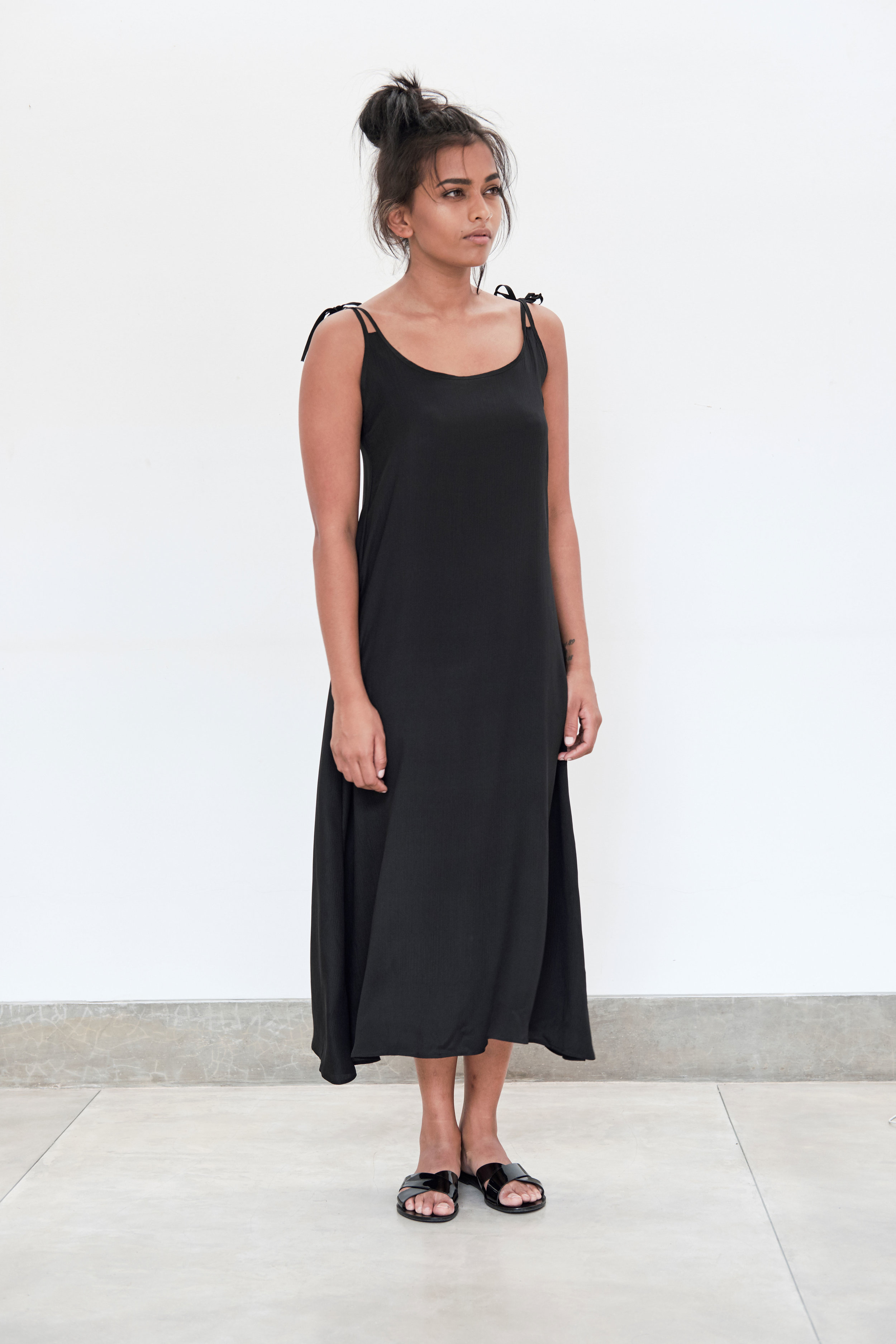 Shaana-Summer-maxi---black-1.jpg