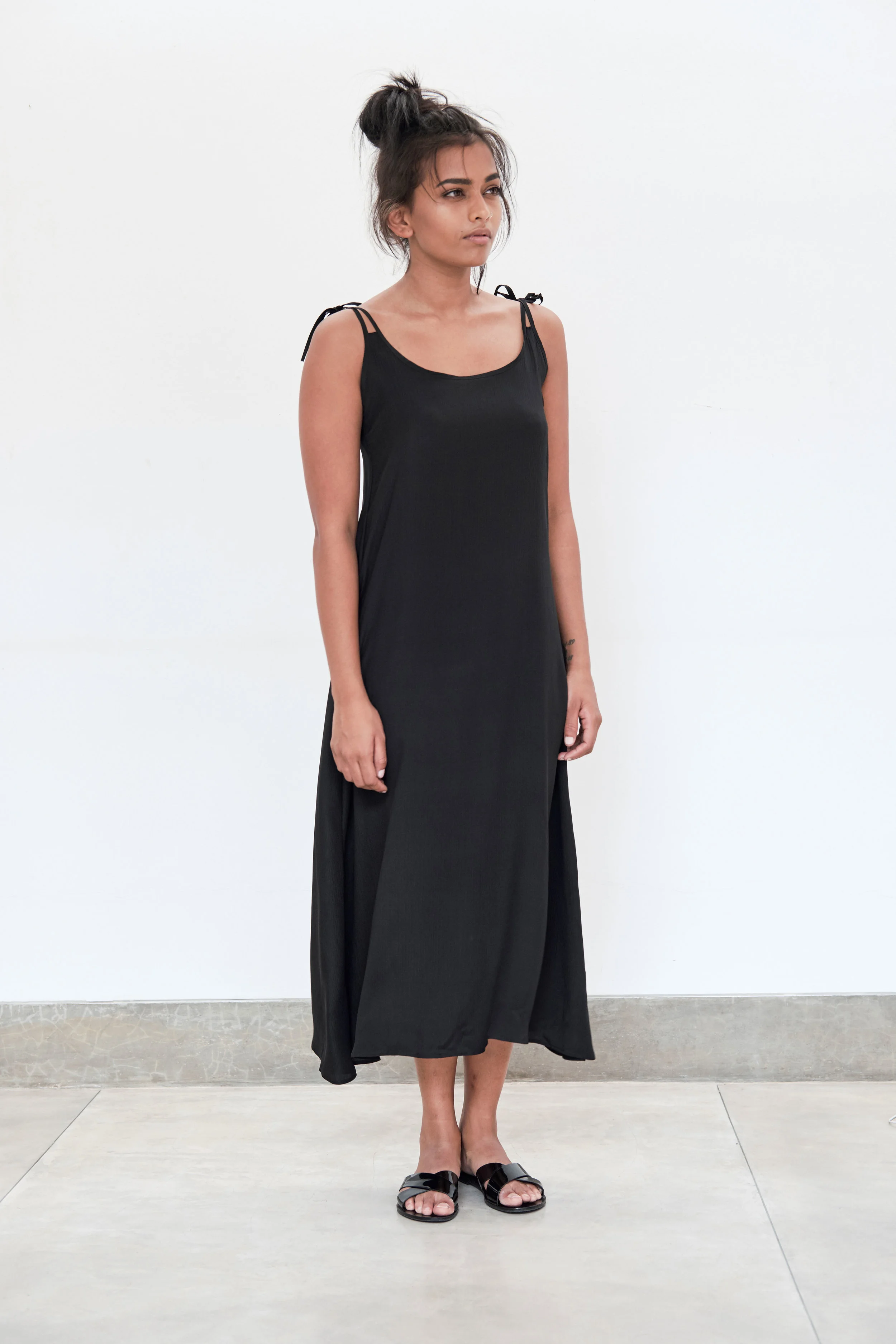 Shaana-Summer-maxi---black-1.jpg