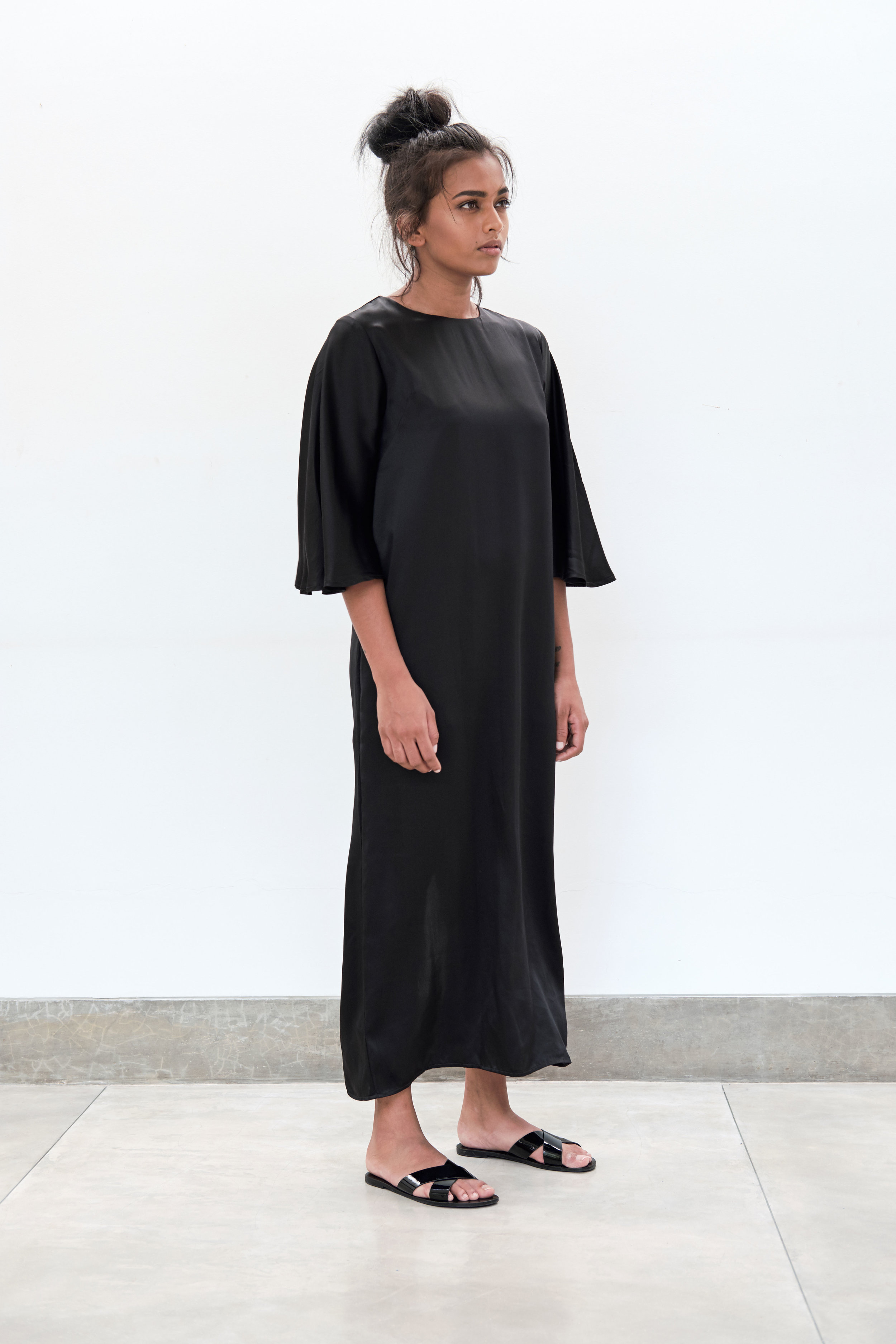 Yaara-Gown---black.jpg