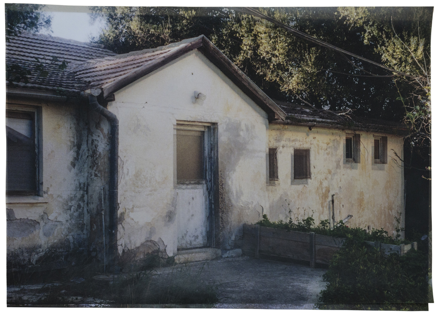 42_Doron Oved_Near Past_The Reference Room 2014-2018_1.jpg