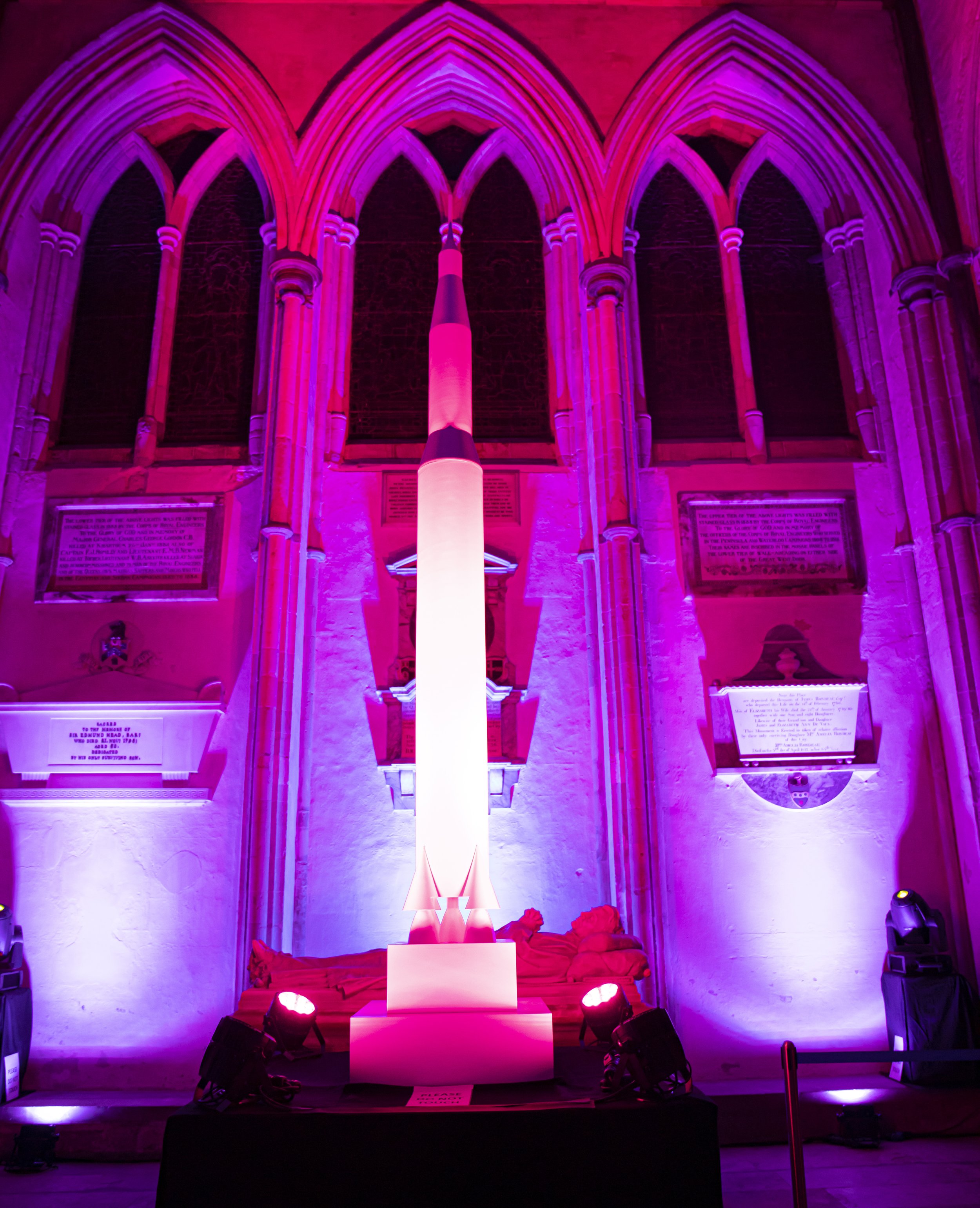 Rochester Cathedral space voyage Luxmuralis 2021_2.jpg