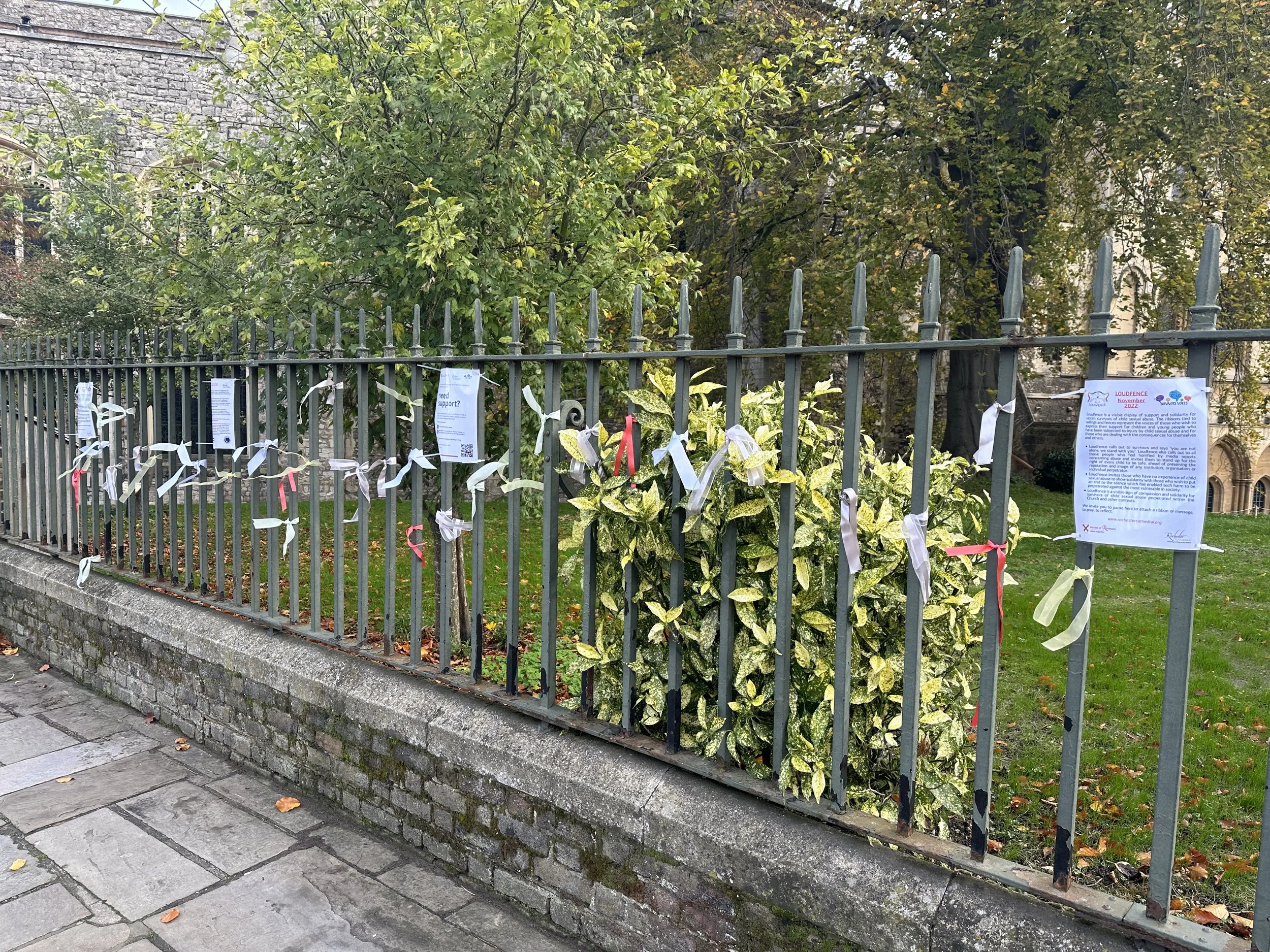 Loudfence 