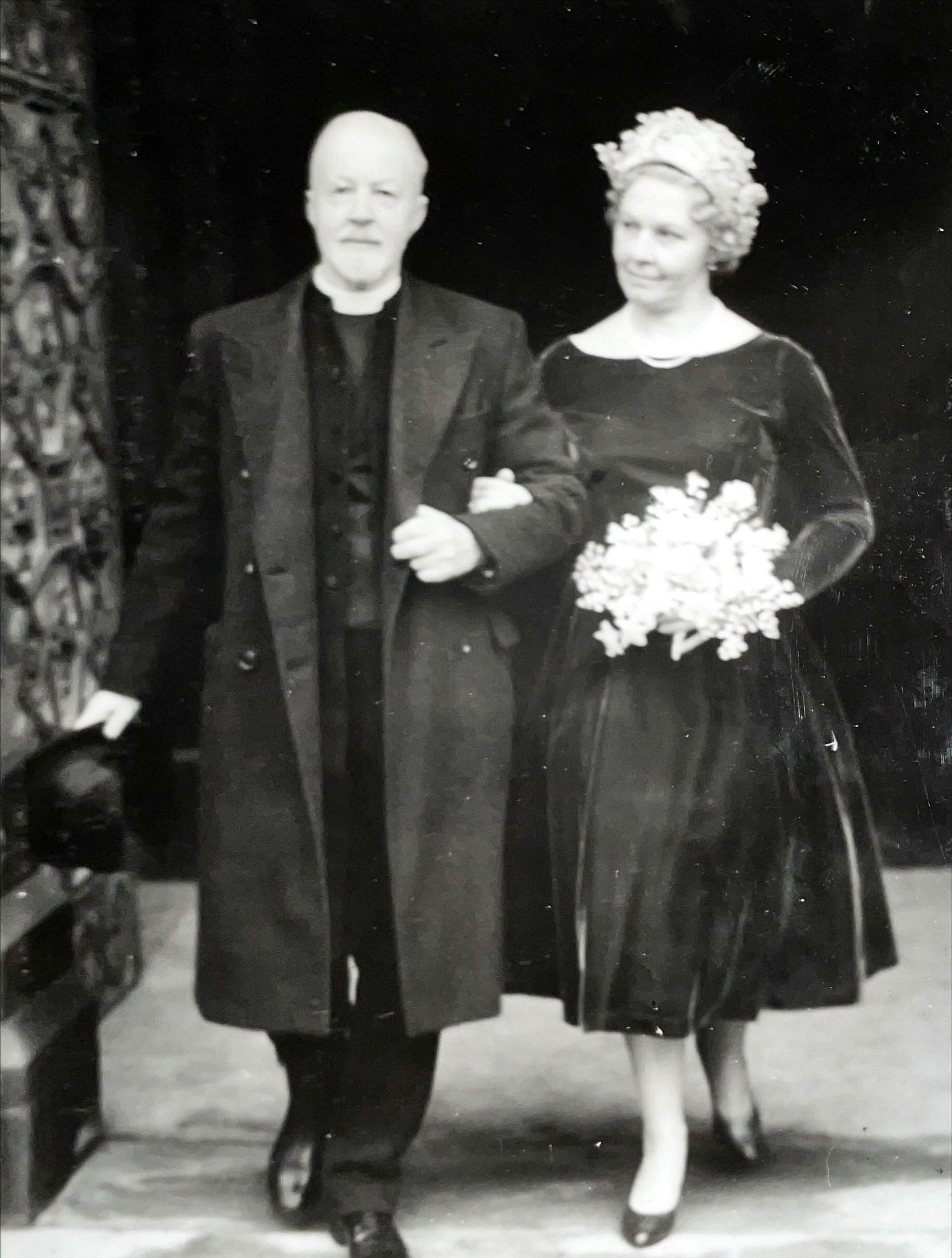 Wedding of Dr O. Hardman and Miss B. D. Pearce, January 1959