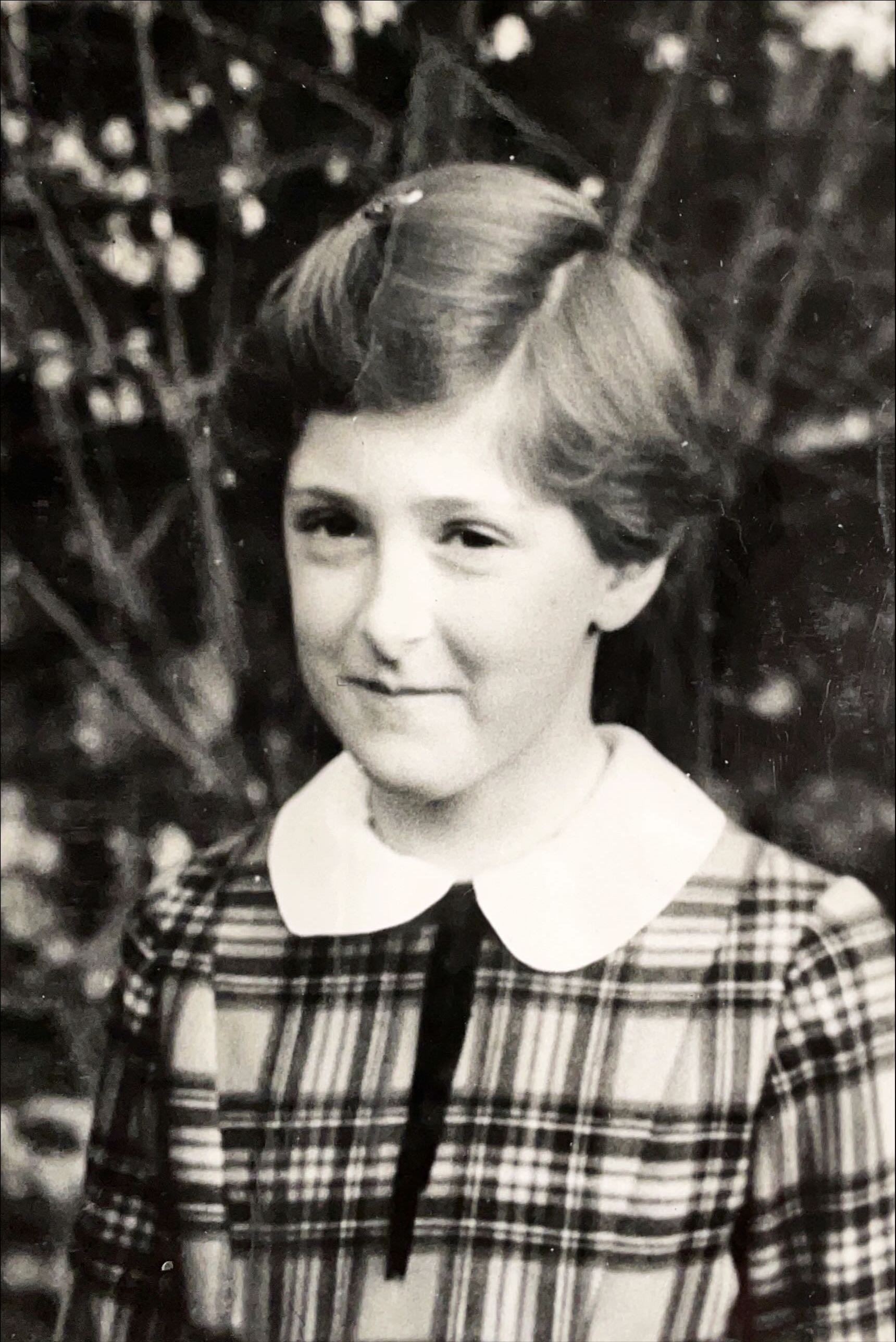 Sallie Ashfield, one of the four carriers of posies.