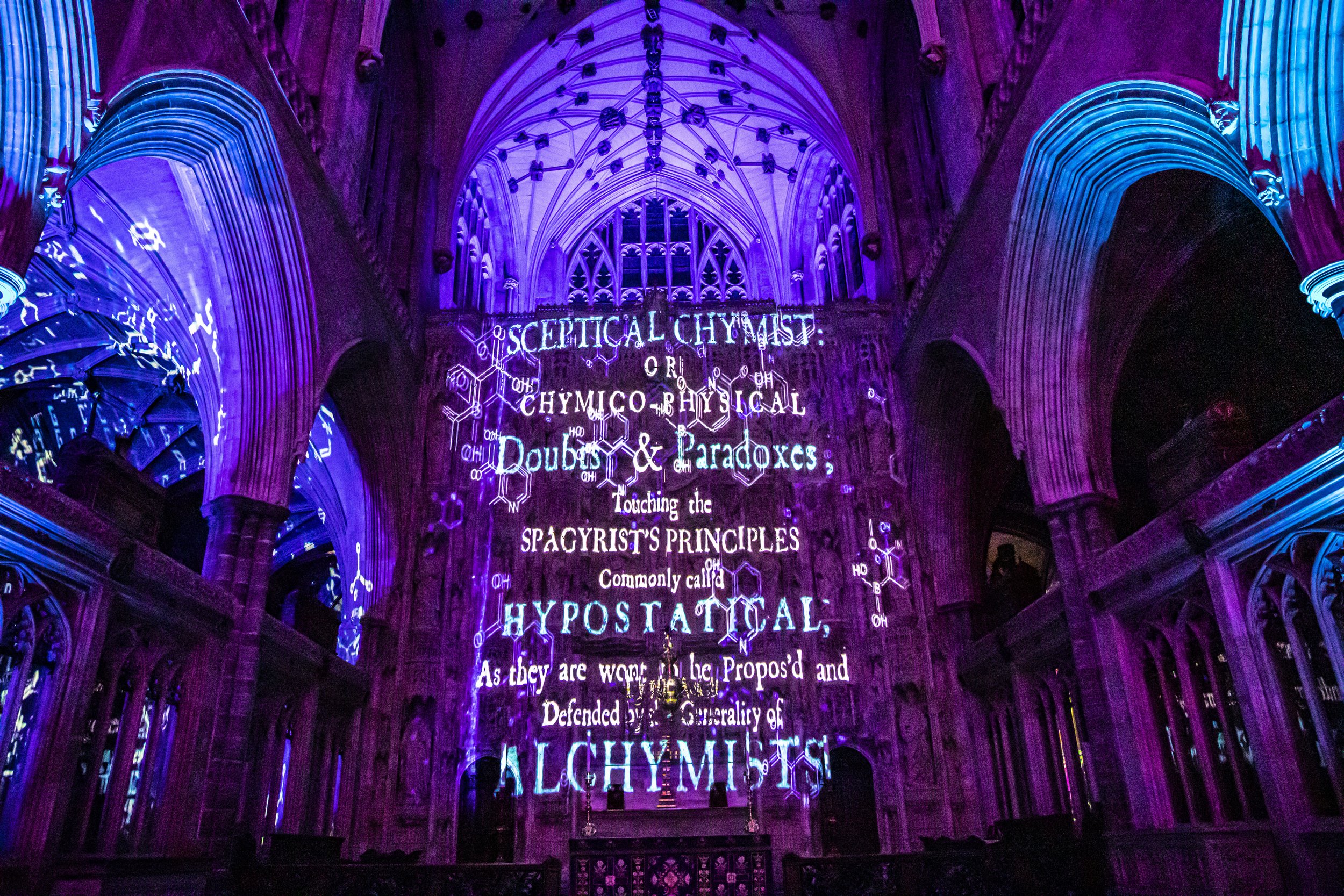 Luxmuralis at Winchester Cathedral Science son et lumiere cathedral art 2022_11.jpg