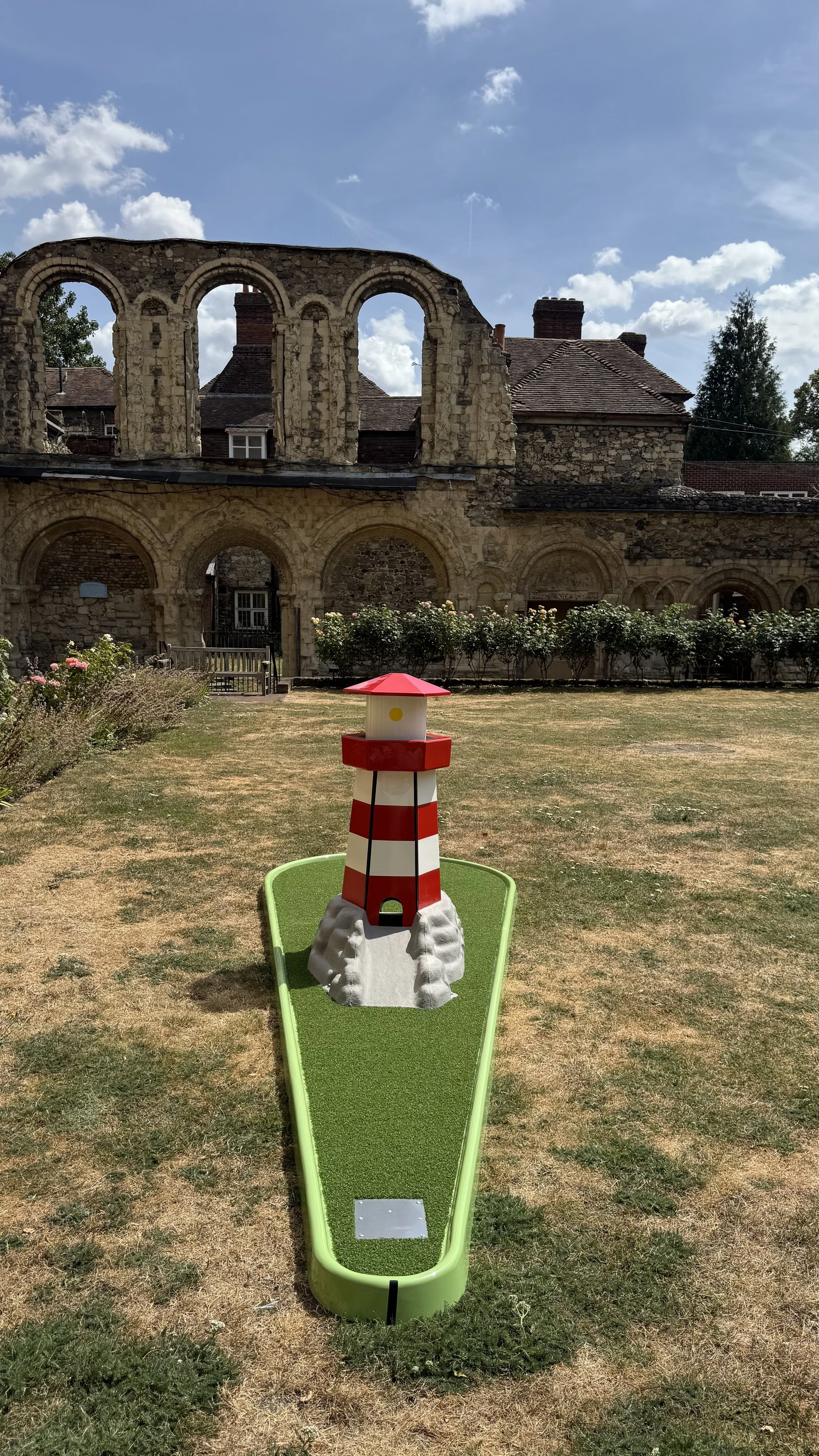 Adventure Golf closed between 11:30am and 2:30pm.