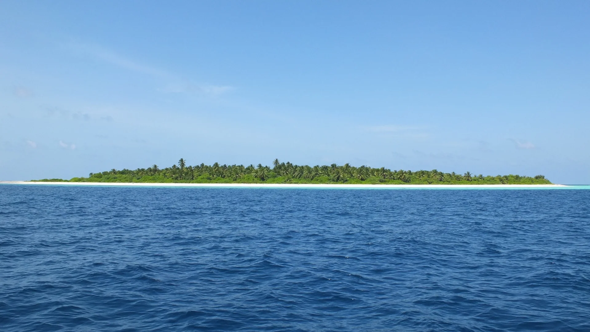 Lh. Maduvvari, from afar.JPG