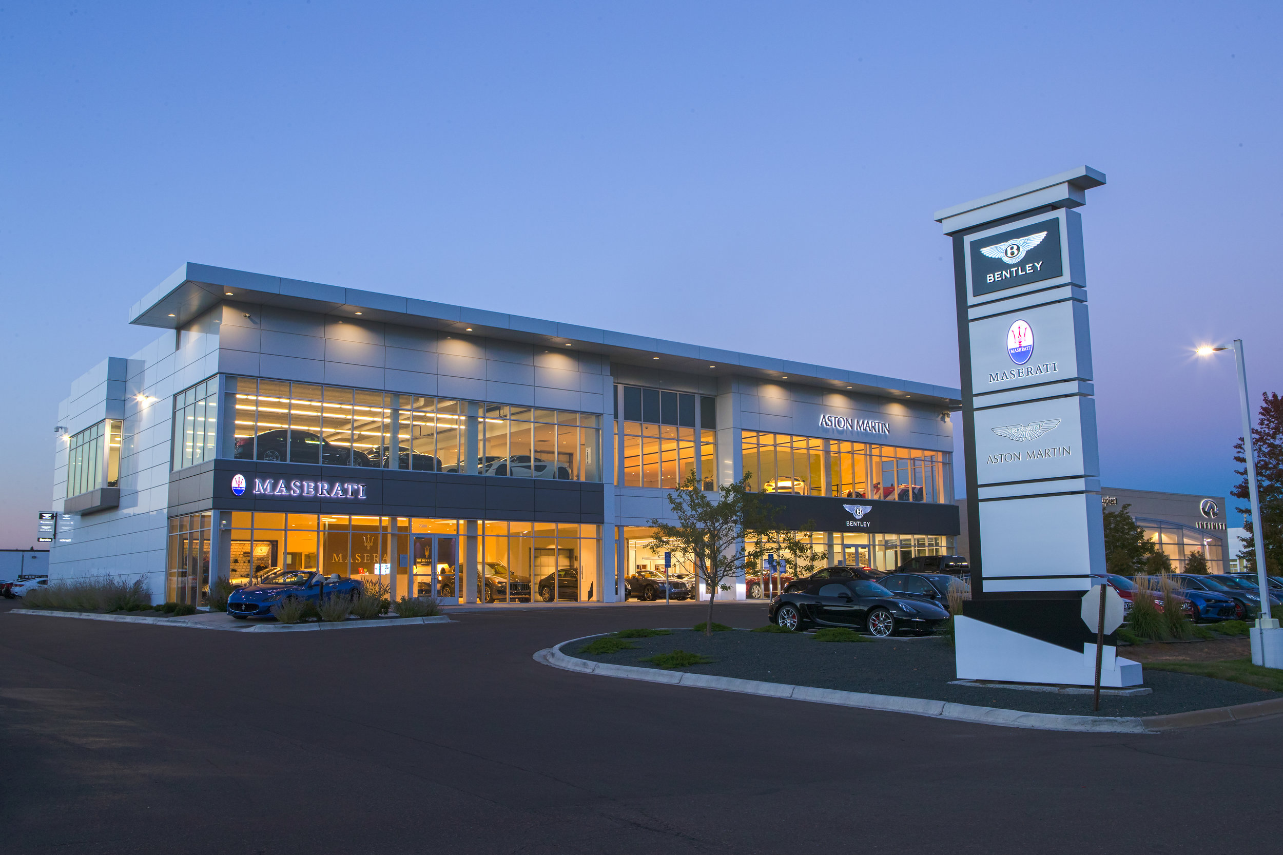 Maserati- Golden Valley, MN. Signage_Dusk-2.jpg