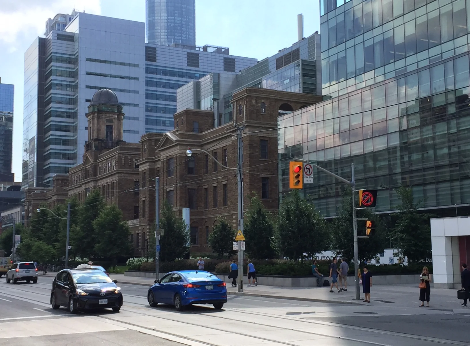 Mars Discovery District, Toronto