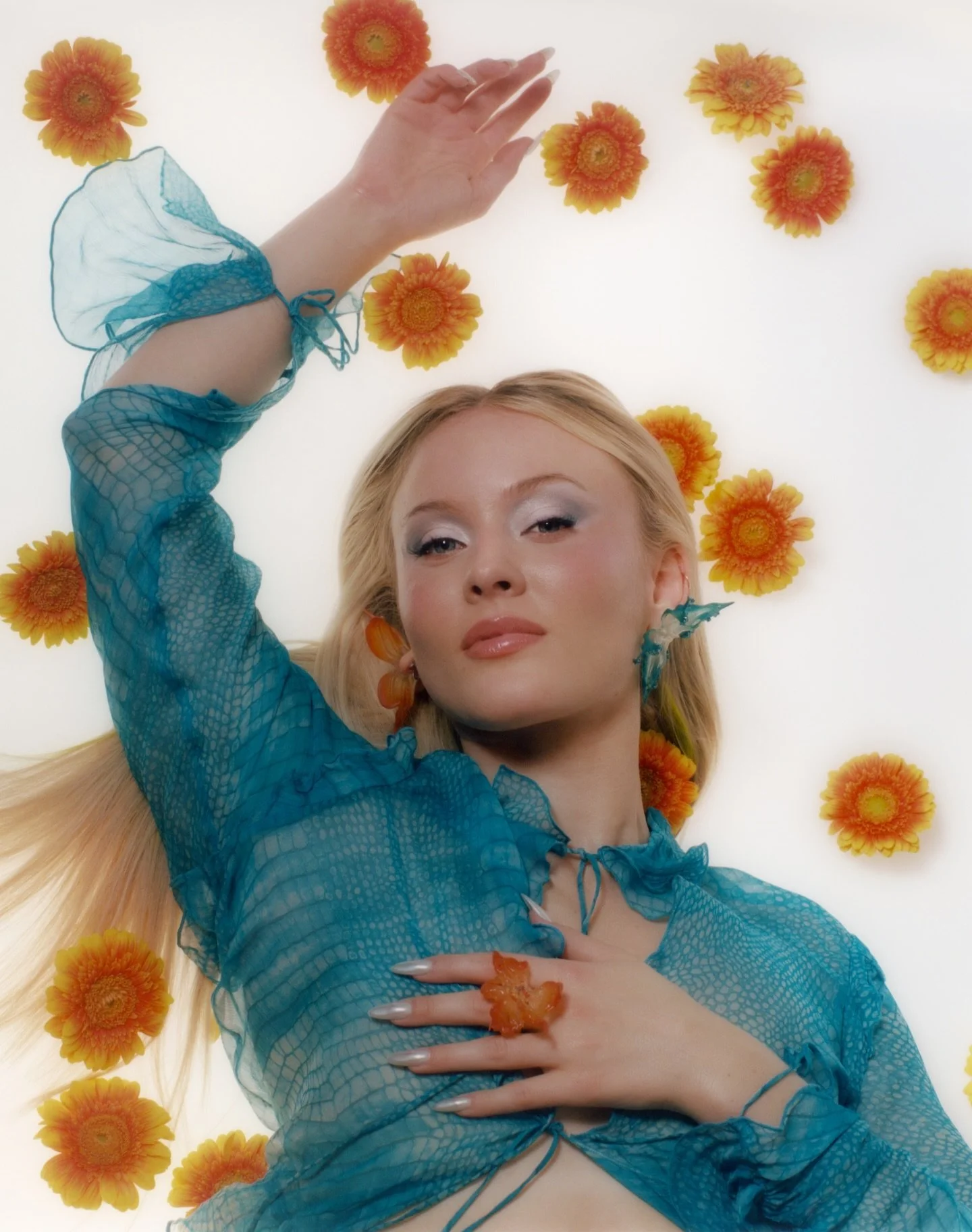 ✨ Created at Zap ⚡️ Proud to have hosted this dreamy cover story for @dsectionmagazine Vol. 33 &lsquo;Serendipity&rsquo; with the iconic @zaralarsson, beautifully captured by @tomjjohnsonphoto 📸

Incredible team on this one:
📸Photography: @tomjjohn