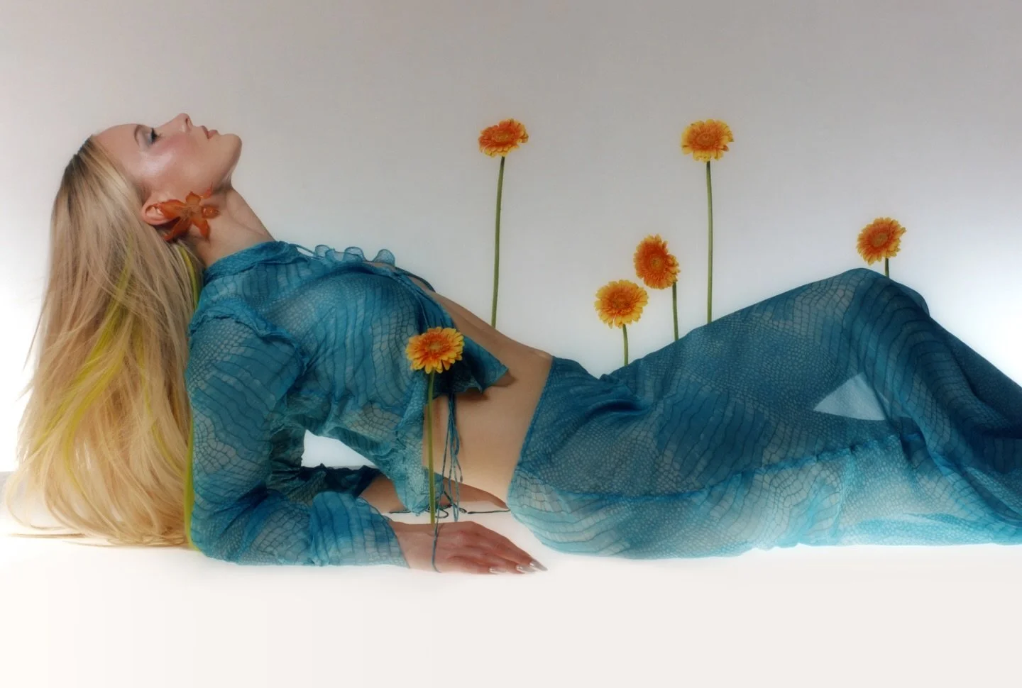 ✨ Final images from this stunning series ⚡️ Proud to have hosted this dreamy cover story for @dsectionmagazine Vol. 33 &lsquo;Serendipity&rsquo; with the iconic @zaralarsson, beautifully captured by @tomjjohnsonphoto 📸

Incredible team on this one:
