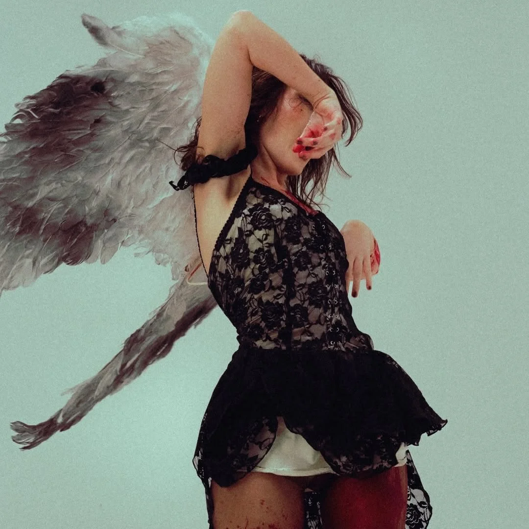 Here are some of the behind the scenes of Cupid Must&rsquo;ve Been High - Captured at Zap 🏹🥦

We always love when BTS gets captured at Zap, a glimpse of the crew and setups throughout the day 🩸❤️&zwj;🔥

🤍💌

Credits
🎤 Talent: @hannahgrae 🎬 Dir