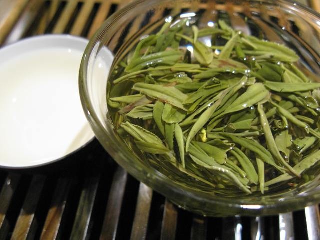 YELLOW BUDS - HUO SHAN HUANG YA 1.jpg