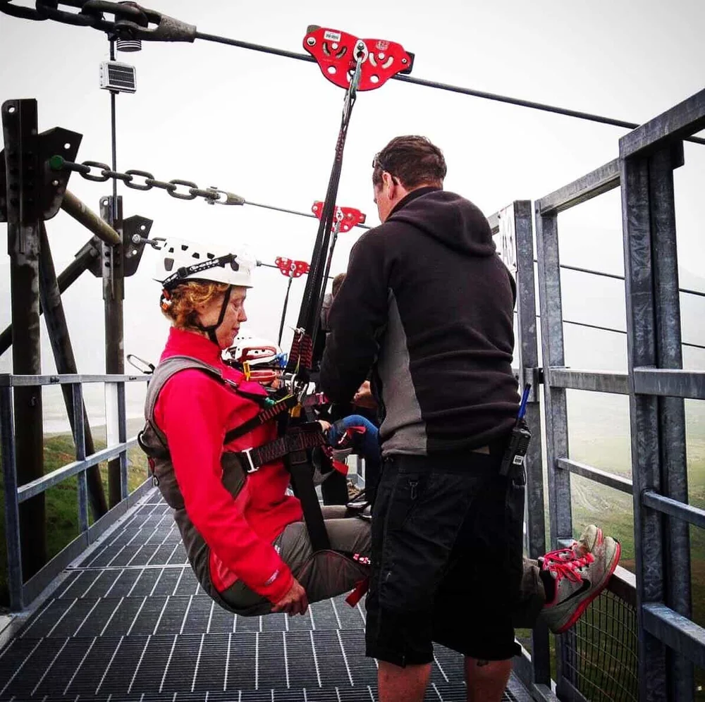 zip-world-wire-wiring-north-wales.JPG