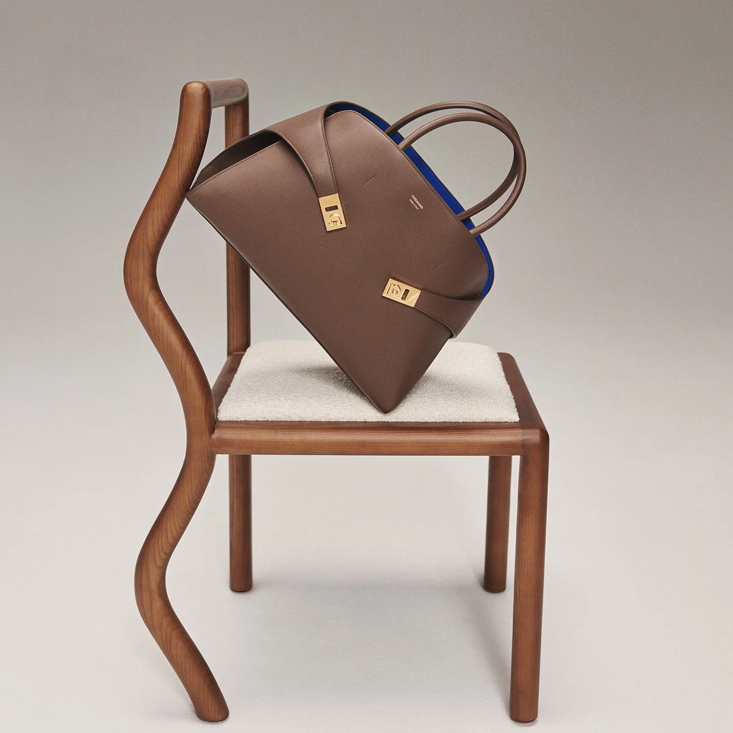 prefall_prelovedbags_off_288_v2_QC_R300.jpg