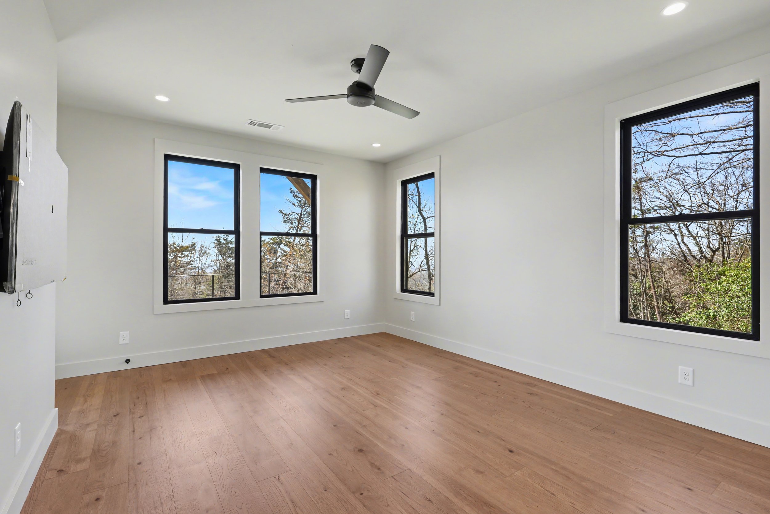 1012 Winding View Trail (86).jpg