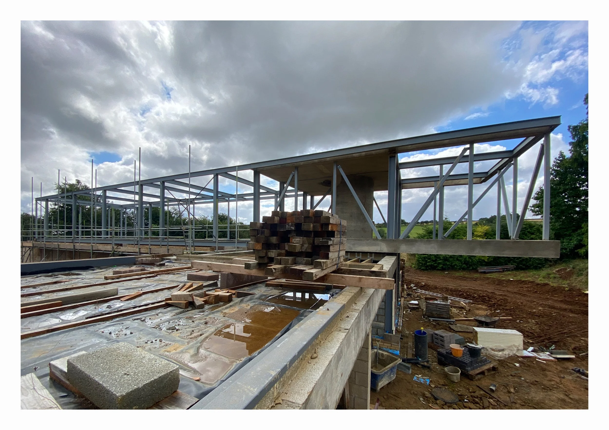 1608_Construction_Cantilever.jpg