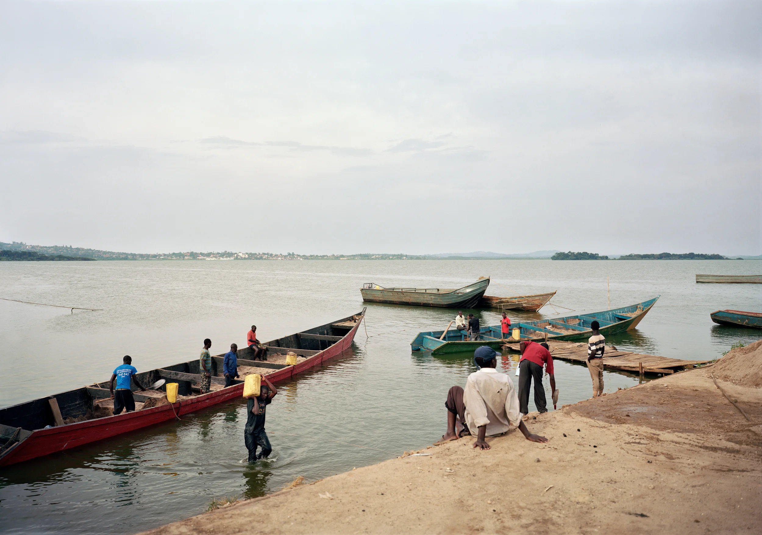 B929_HJK (canoes by riverside).jpg