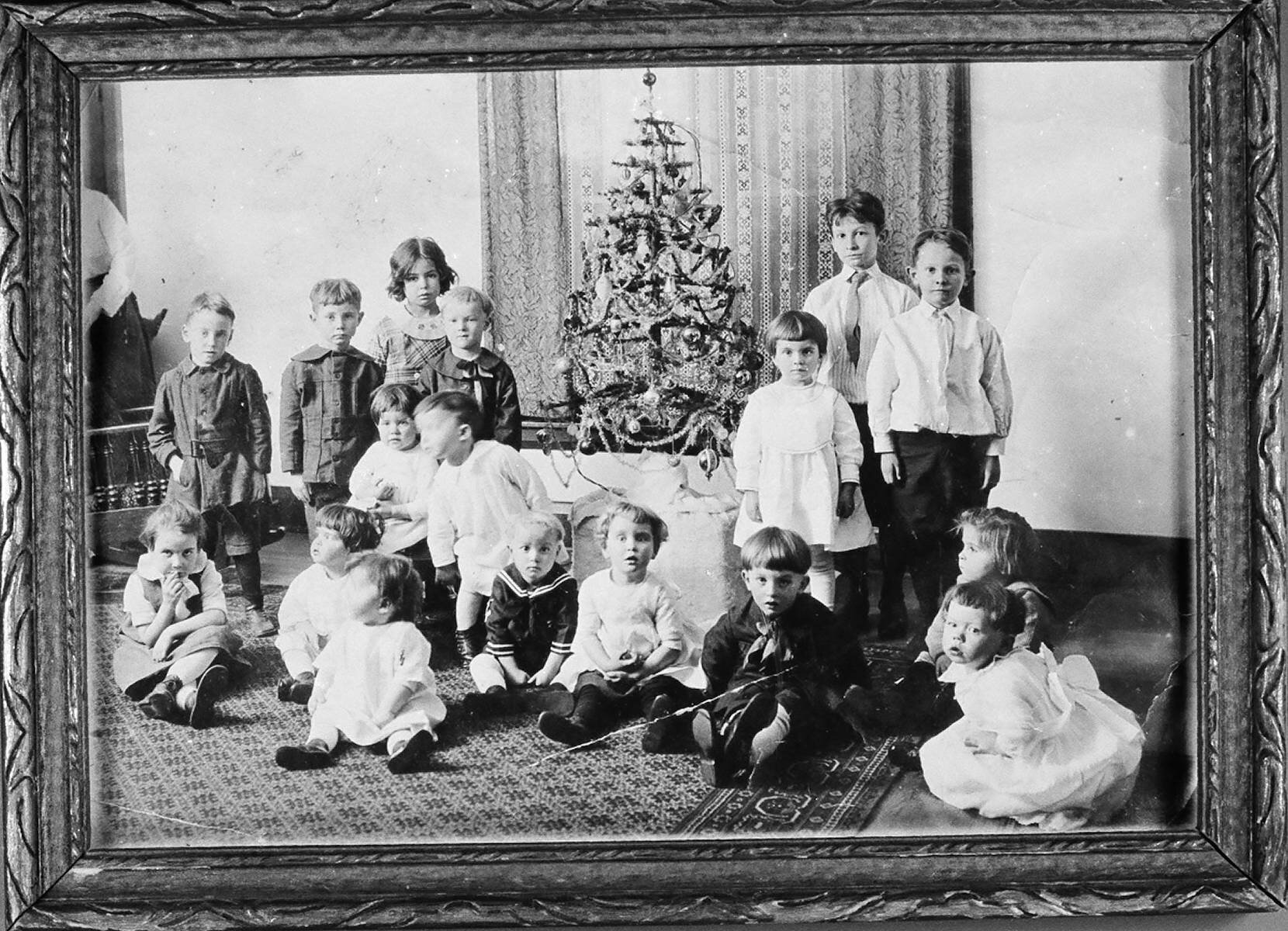 Christmas Party - 1918/12