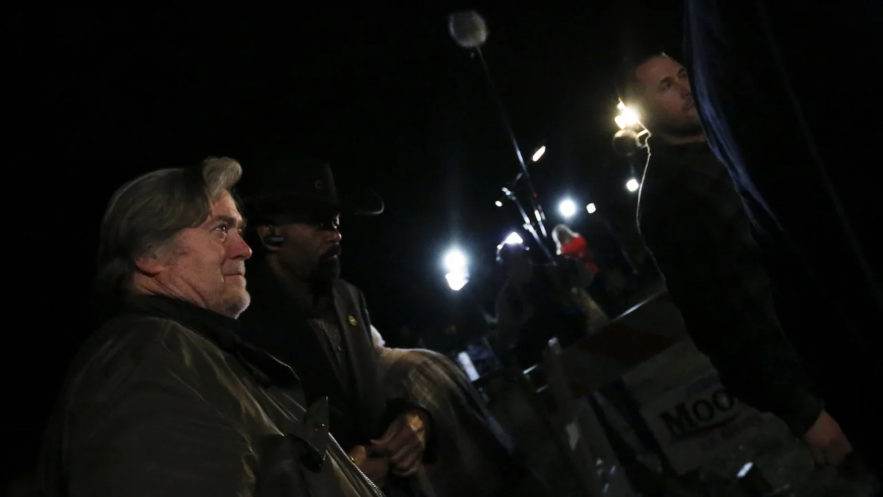 5a518b8b1c0000140068ef5c Trump, Bannon and the media: Will someone take the high road? | The Knife Media