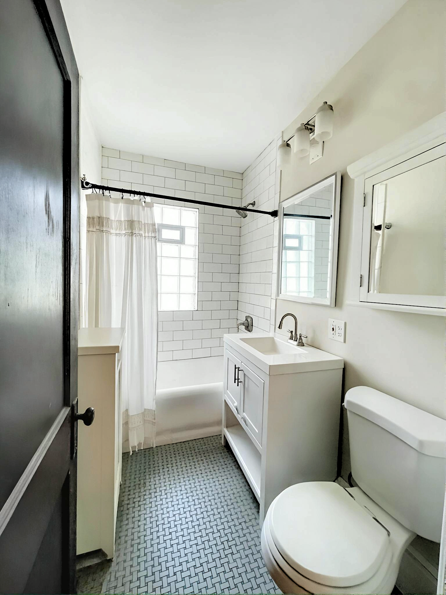 Bathroom - Final Edit and Rescaled.png