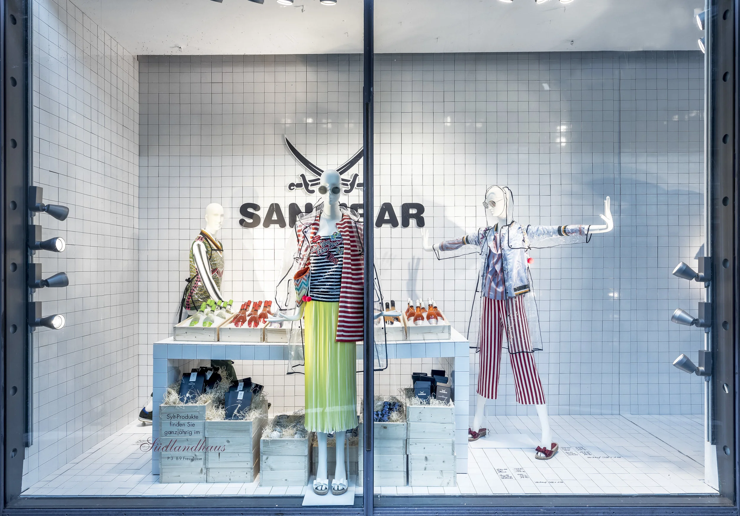 Fenster_01 SANSIBAR.jpg