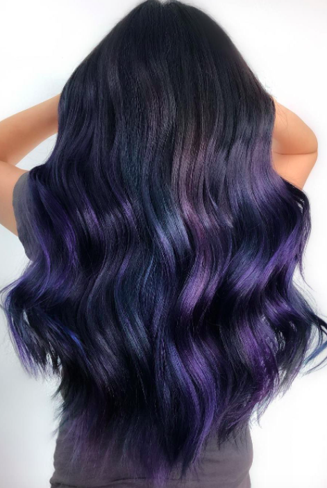 Deep Sea Aubergine For a darker side to the ocean-inspired trend, consider dyeing your hair with a variety of purple tones. The eggplant base has a summery, underwater vibe with highlights throughout.