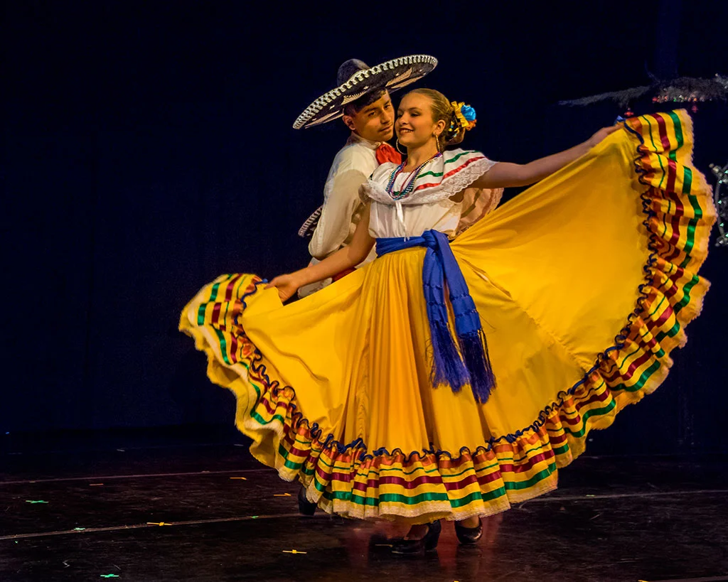 Folklorico2.jpg