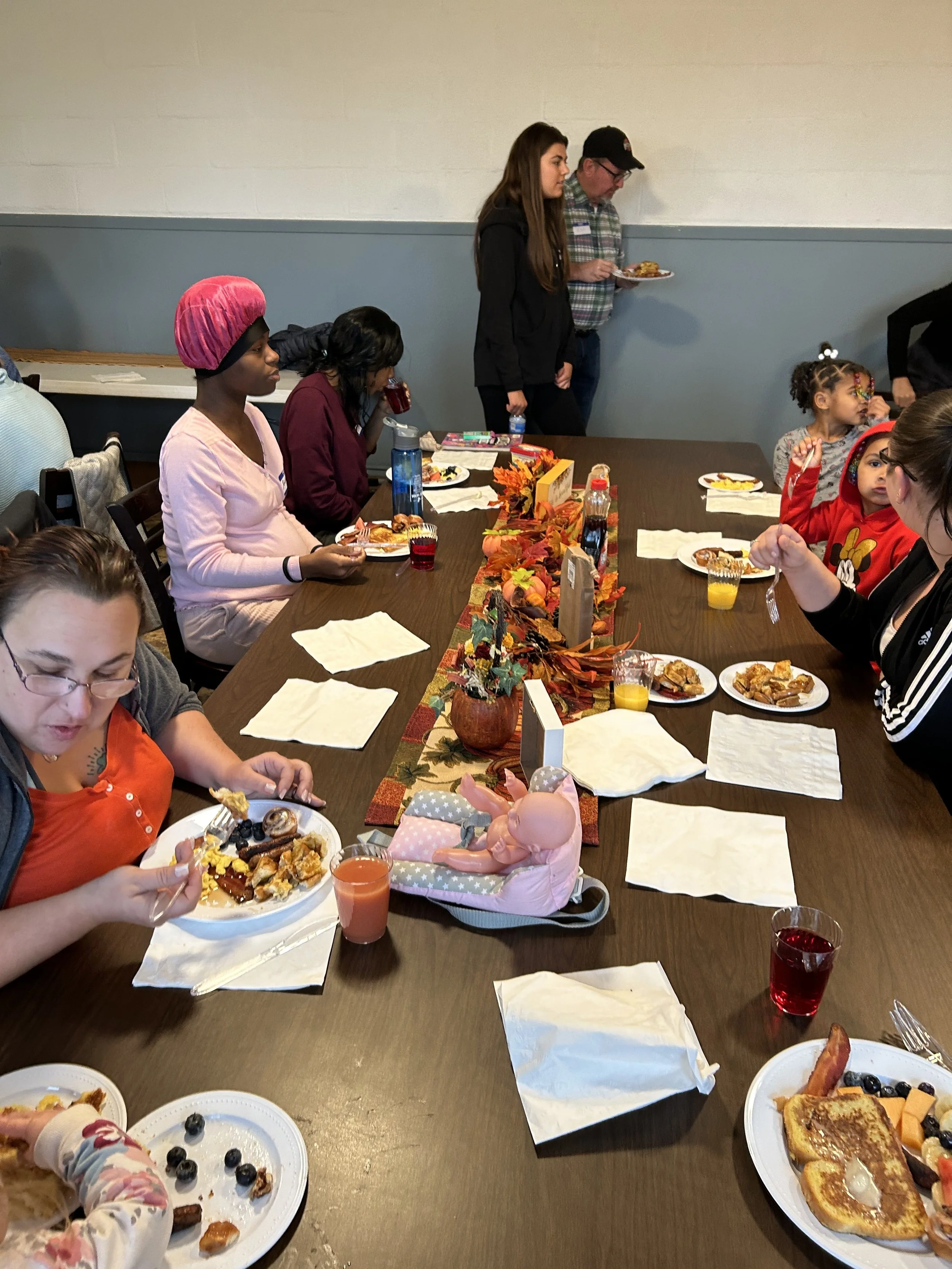 Thanksgiving breakfast with Murphy Fam  2023_6.JPEG