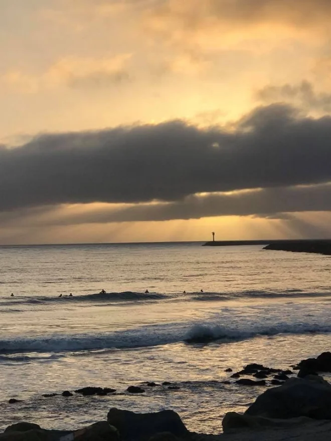 surfers.JPG