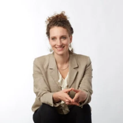 Eleanor Glass- University of Cincinnati Class of 2014 Currently the Chief Medical Office and Co-founder of Integrative Family Care of Cincinnati a Direct Primary Care clinic. She maintains a faculty position in the residency to focus on Quality Improvement in the FMC , especially in EMR training and Practice Management. Both of these efforts are part of an overall goal to reduce burnout in family medicine, to help us return to our roots as independent physicians who can respond to the needs of our community. She also maintains an active acupuncture practice, and enjoys learning more about integrative medicine, procedures, women's health, and anything outdoors that has nothing to do with medicine.