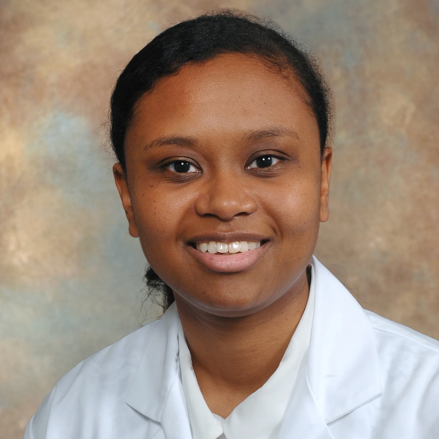 Michelle Collier - Tufts University SOM I was raised in the United States Navy, and as a “military brat”, I’ve lived in various places throughout the world. I worked as a chemist before attending Tufts University School of Medicine in Boston, MA. My interests include academic medicine, and caring for geriatric and pediatric populations. I am very grateful to be here at TCH/UC because of our excellent faculty, emphasis on physicians as leaders and educators, and we have a supportive group of residents! Lastly, I enjoy cooking, reading, am a Harry Potter enthusiast, and have been a fan of the Denver Broncos for 20+ years!