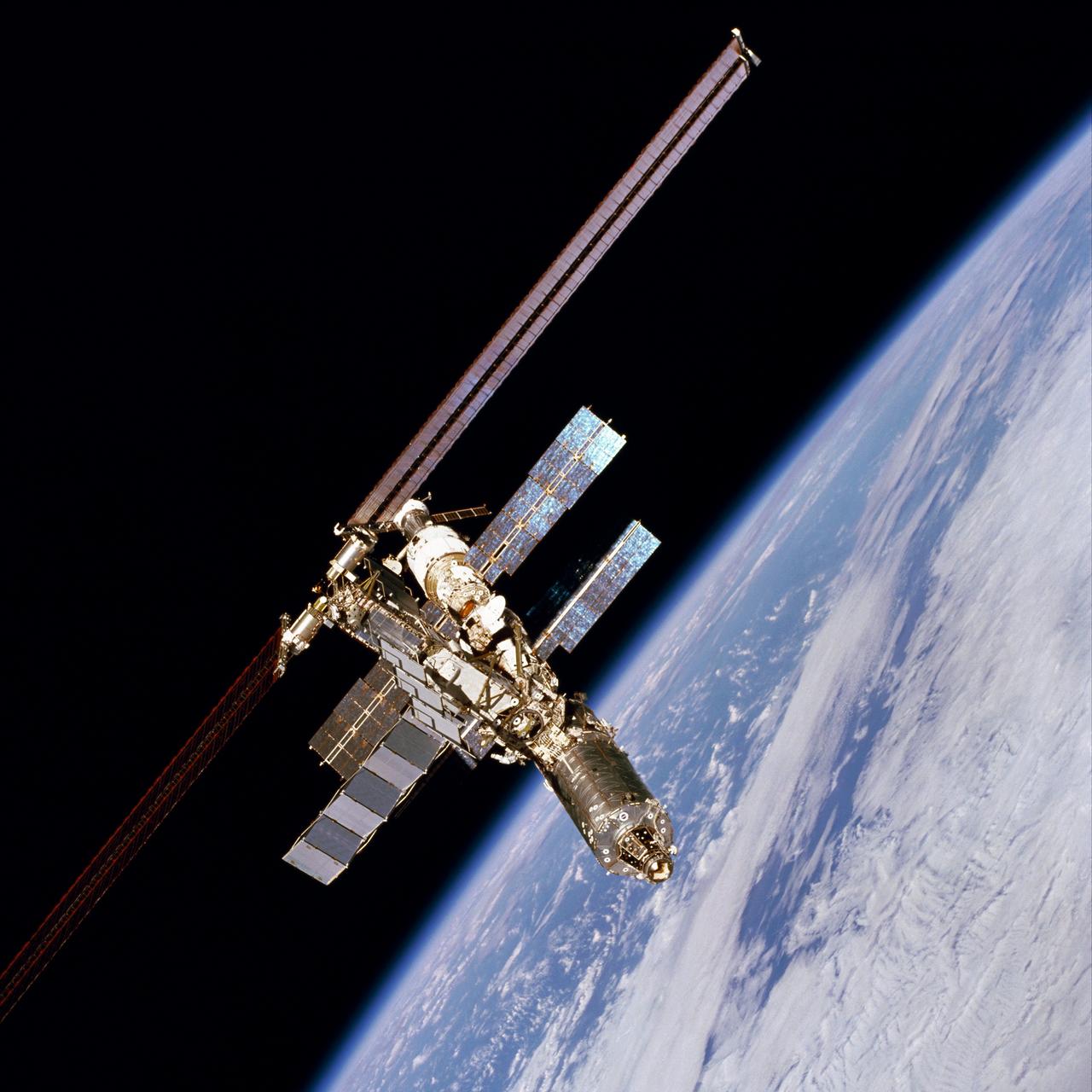 iss.jpg