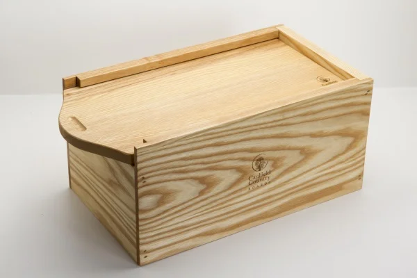 CCBBBSLA Bread bin with sliding lid ash 01.jpg