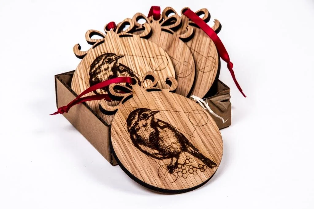 Robin decoration set.jpg