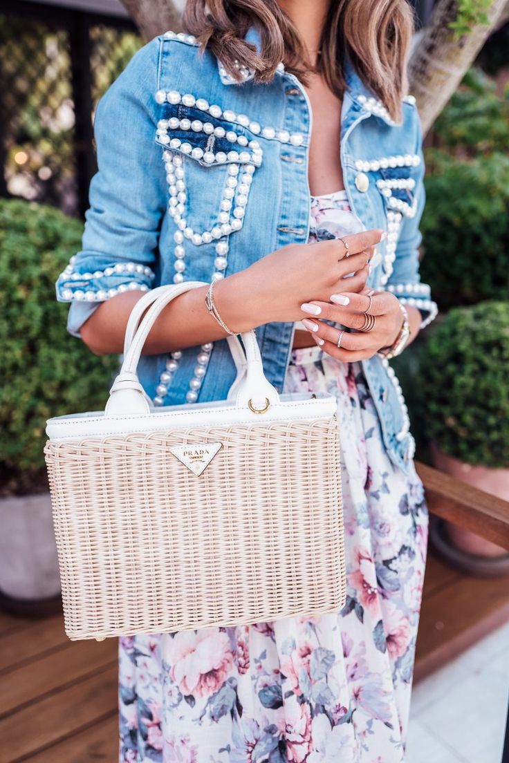 Annabelle Fleur of VivaLuxury