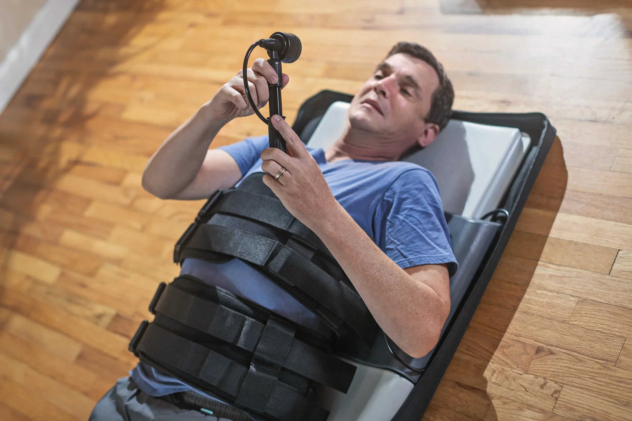 API_199603_CH-2110-saunders-lumbar-home-traction-device-LYF-7350-Edit.jpg.webp