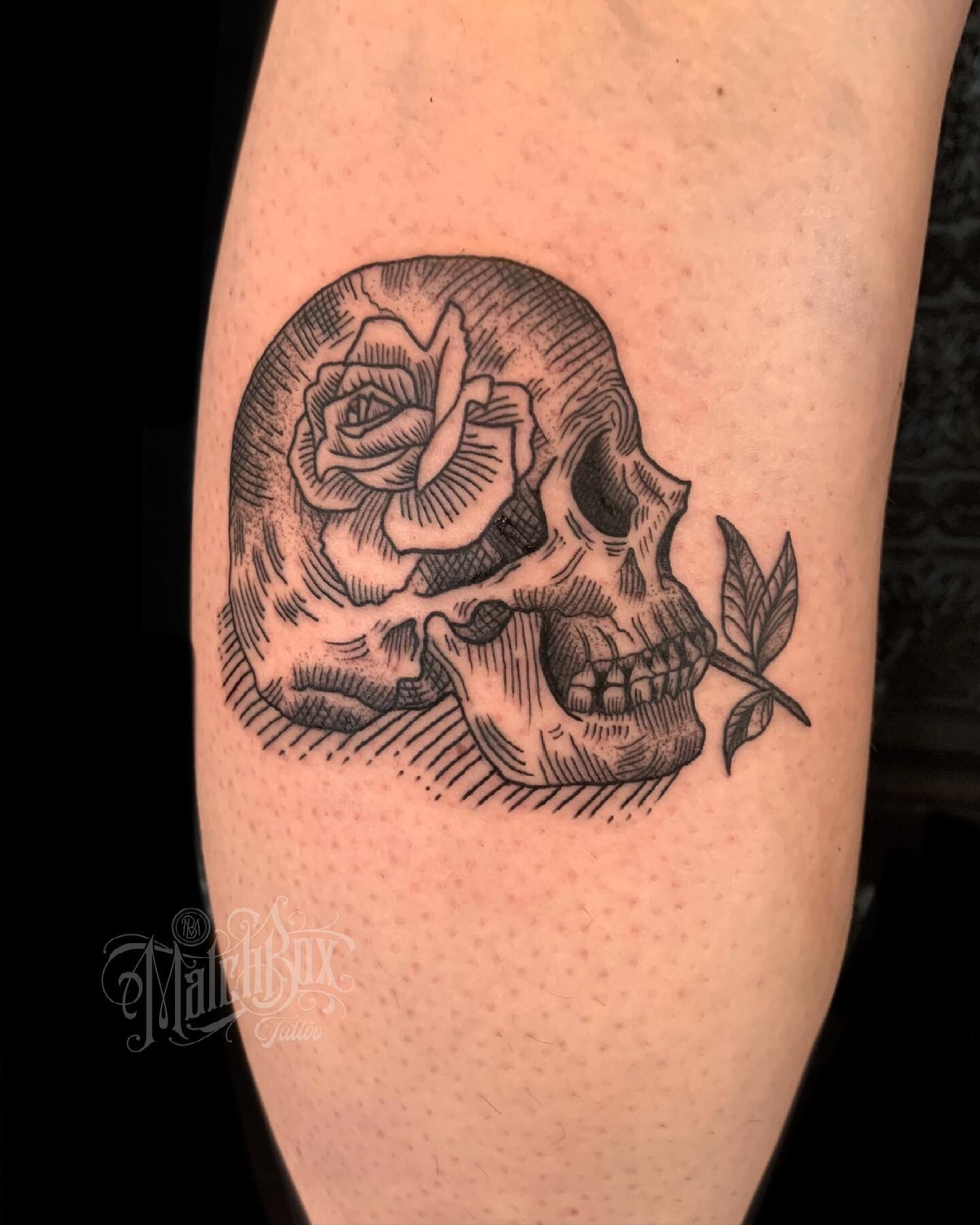 Skull x Rose by @noxidtattoos
.
.
.
#toronto #torontotattoo #torontotattooartist #torontotattooshop #dundaswest #queenwest #matchboxtattoo #ink #girlswithtattoos #guyswithtattoos #follow #like #matchboxtattoo #covid #covid_19